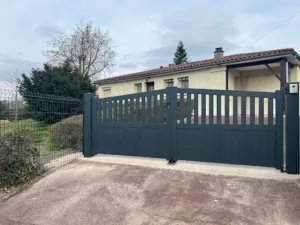 Daniel Moquet signe vos clôtures – Ent. T. Moulharat à Annesse-et-Beaulieu