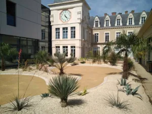 Jeanneau Paysagiste Entretien de Jardin Terrassement Cours Terrasse Gazon Arrosage Assainissement à Poitiers