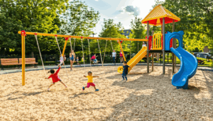 La mise en place d’une aire de jeux sécurisée est devenue une priorité pour les collectivités, les écoles, mais aussi pour les particuliers souhaitant offrir un jardin ludique et sûr. Choisir les bons matériaux pour le sol est un élément […]