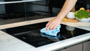 La plaque à induction est devenue un équipement incontournable dans nos cuisines modernes, alliant rapidité de chauffage et économie d’énergie. Pourtant, son entretien exige des attentions particulières pour préserver son esthétique et son efficacité. Nettoyer cette surface sans risquer de […]