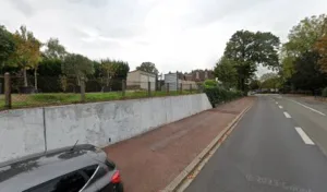 L Sustrac à La Celle-Saint-Cloud